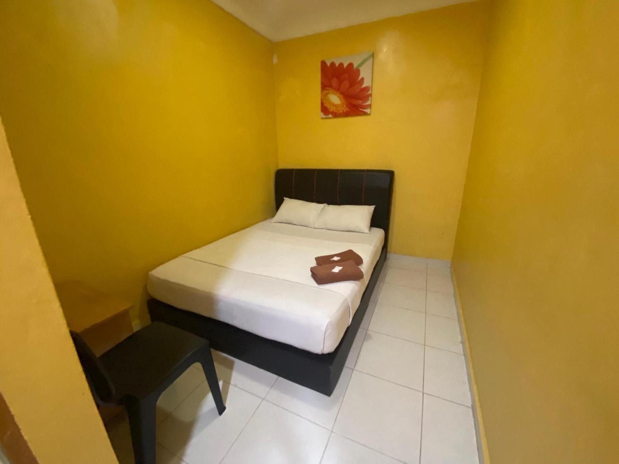 Oyo 91065 Hotel De Anjung Muadzam Shah Ngoại thất bức ảnh
