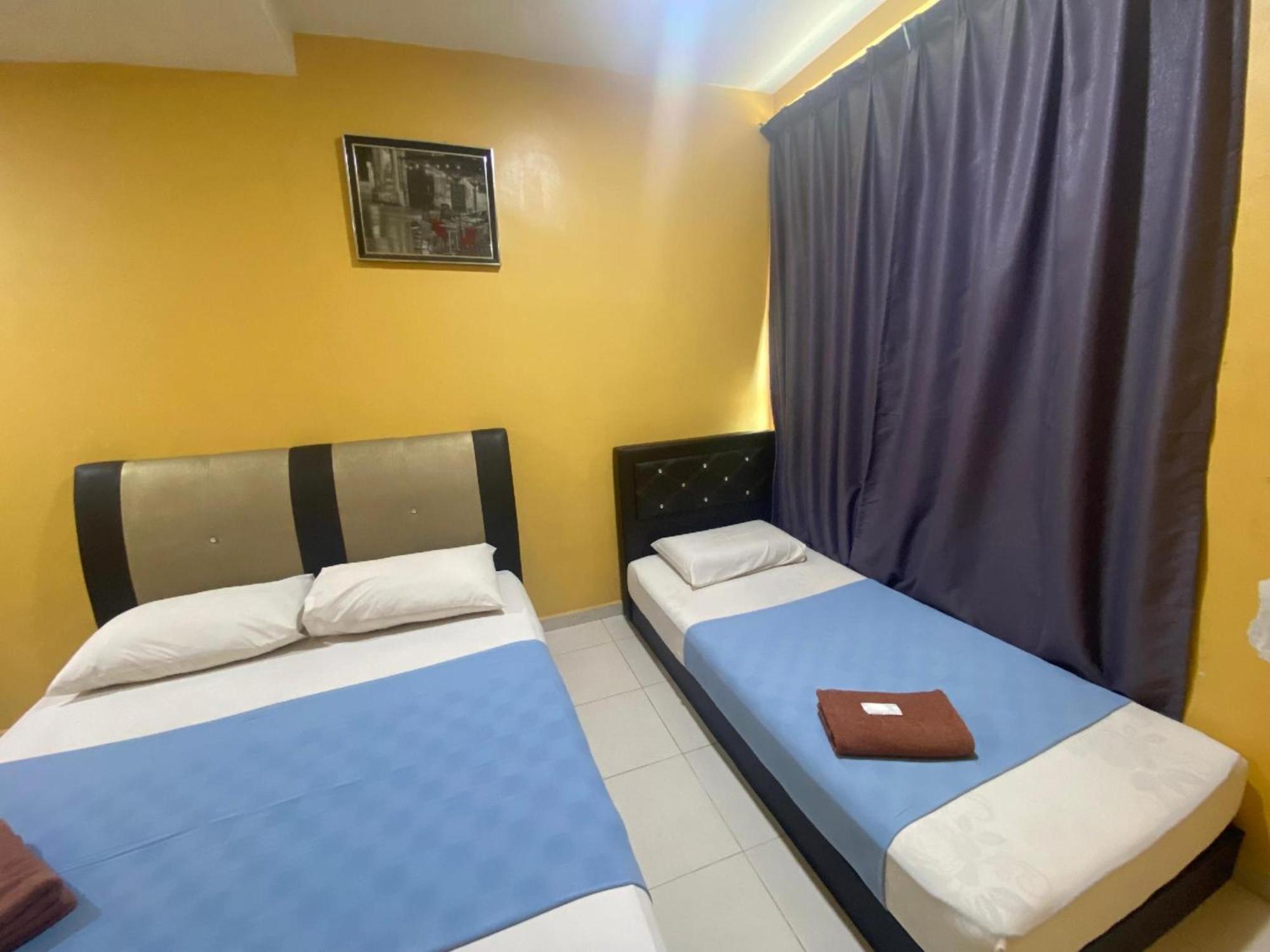 Oyo 91065 Hotel De Anjung Muadzam Shah Ngoại thất bức ảnh